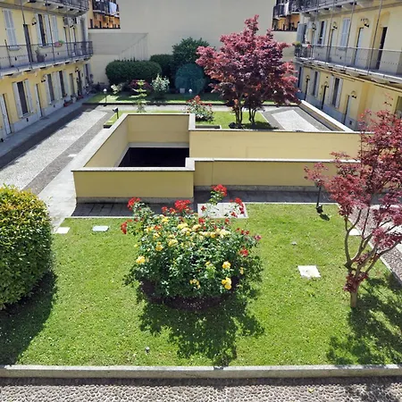 Moro 137 Milano